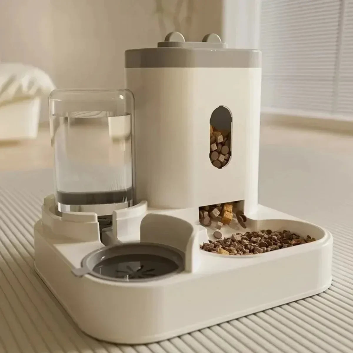 HydraFeast – Automatic Pet Feeder & Water Fountain